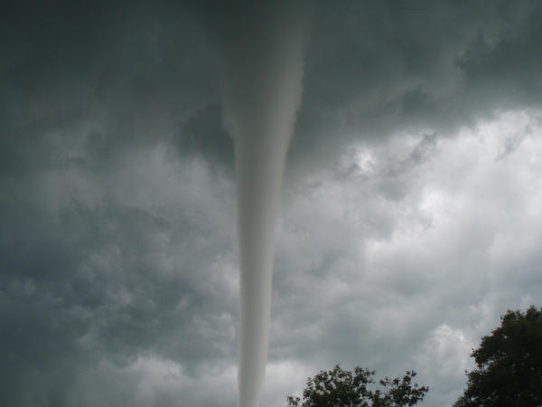 Tornado_by_Haber.jpg
