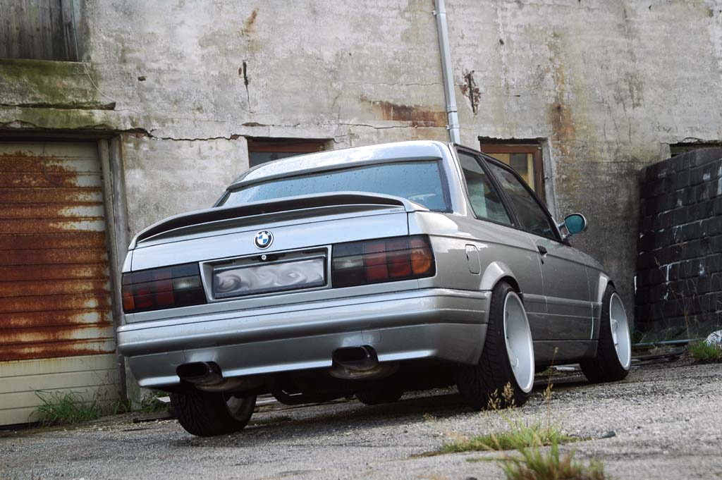 Bmw 325i E30. a m20b25 from a e30 325i,
