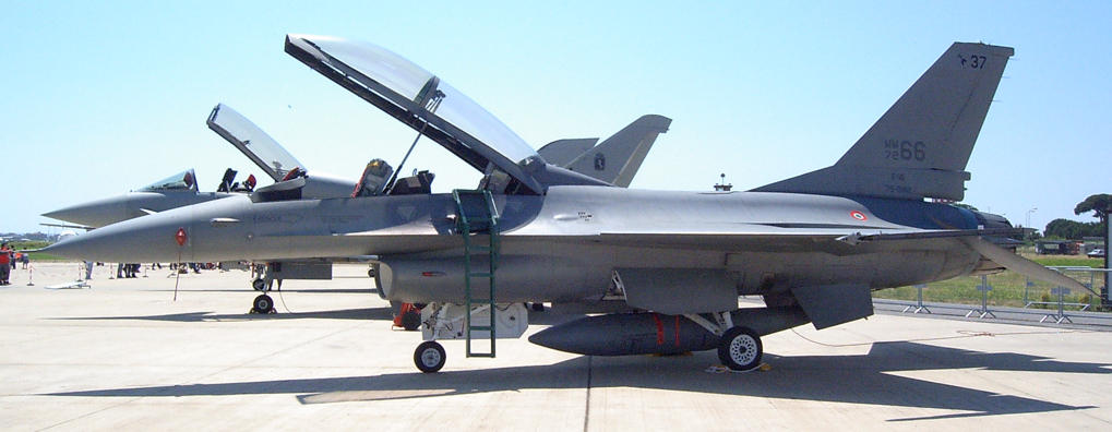 F16 italy