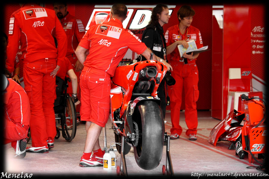 Ducati_Box_by_Menelao147.jpg